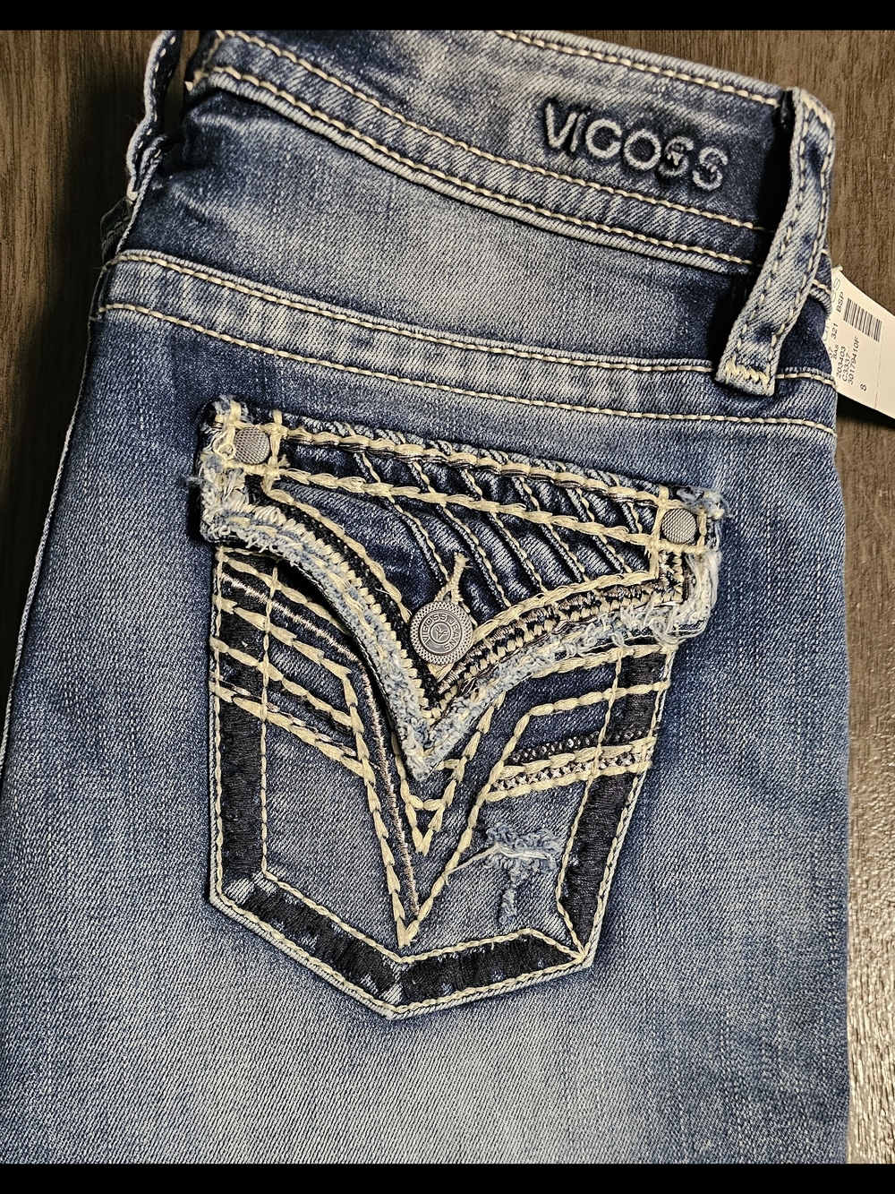 Vigoss Light Blue Distressed Embroidered Pocket Cropped Jeans